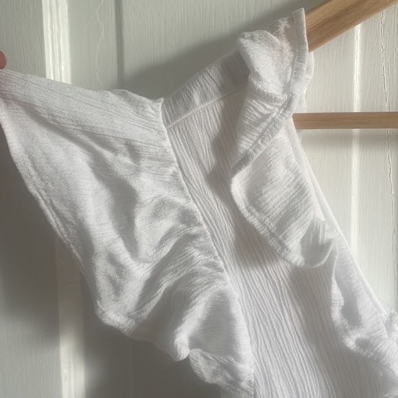 American Eagle Flutter Sleeve Lace Romper Small - Picture 8 of 11